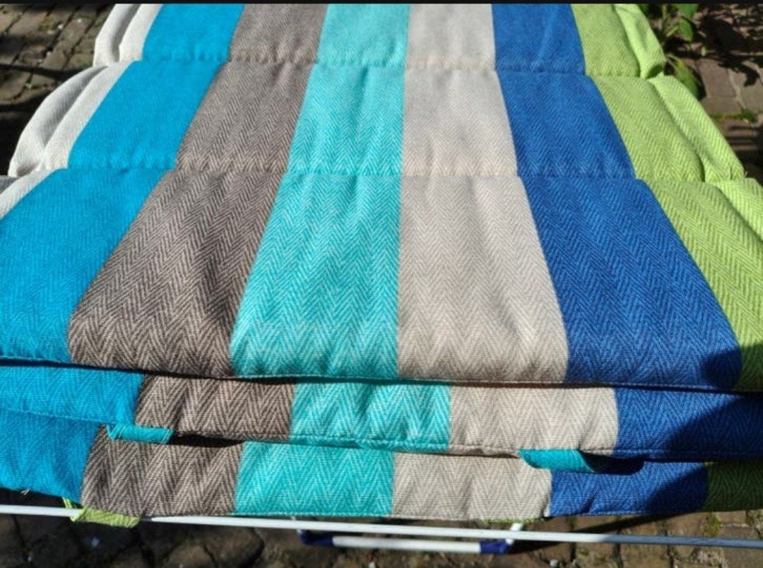 Vier nieuwe tuinkussens in frisse kleuren, Tuin en Terras, Tuinmeubel-accessoires, Ophalen, Nieuw