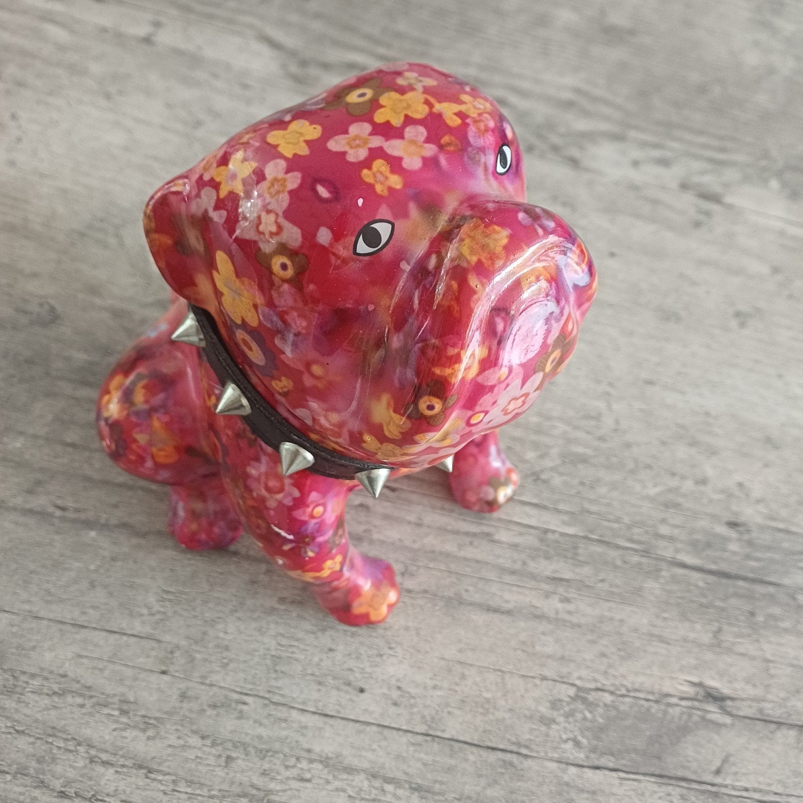 Pomme Pidou Bulldog Spaarpot Lizzy - Uniek Keramiek, Ophalen of Verzenden, Zo goed als nieuw, Steen, Aardewerk of Keramiek, Dier