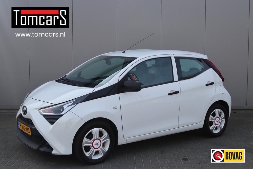 Toyota Aygo 1.0 VVT-i x-fun Airco/Elektrisch-pakket/Bluetoot, Voorwielaandrijving, Stof, Gebruikt, Met garantie (alle)