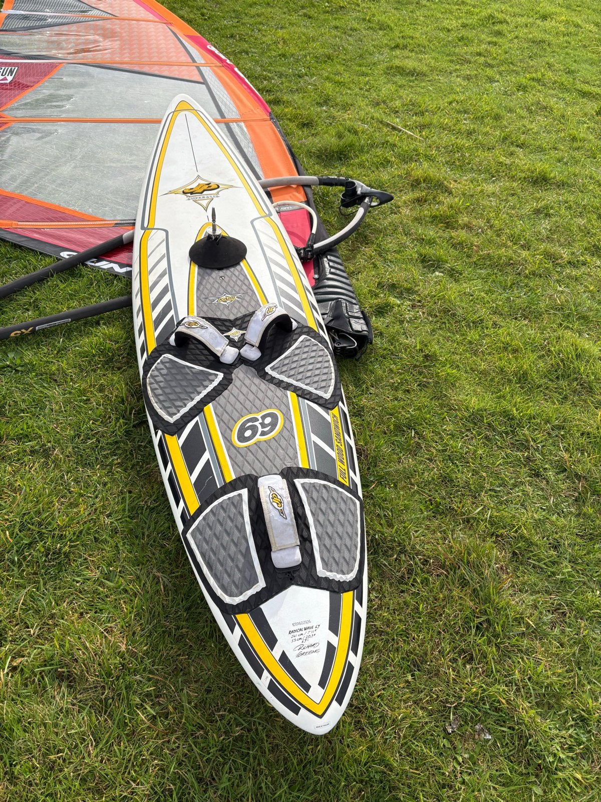 JP Radical Wave 69 Ltr, Watersport en Boten, Ophalen, Met voetbanden, Gebruikt, Minder dan 250 cm