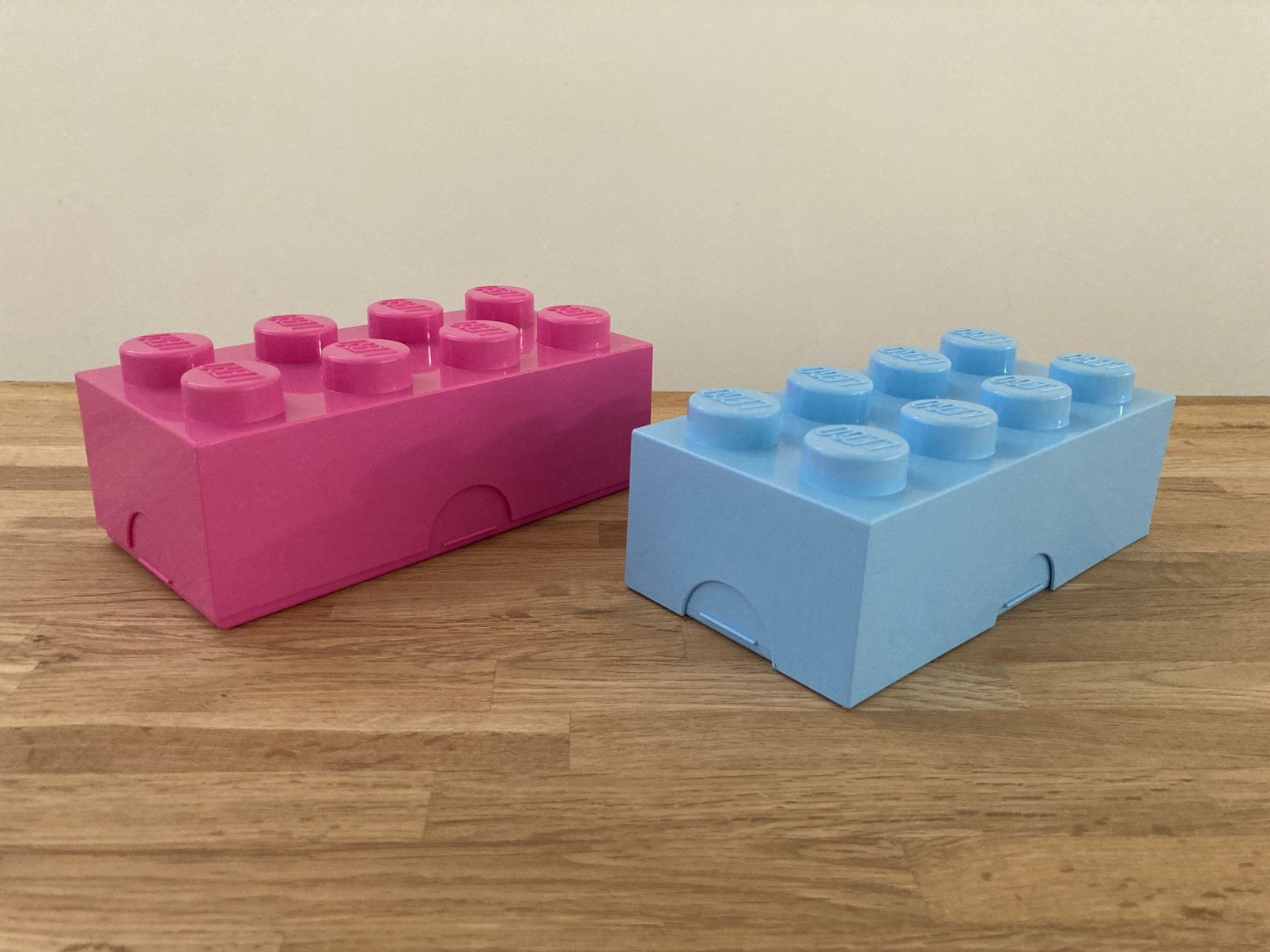 Lego broodtrommel lunchtrommel lunchbox roze en licht blauw, Ophalen of Verzenden, Zo goed als nieuw