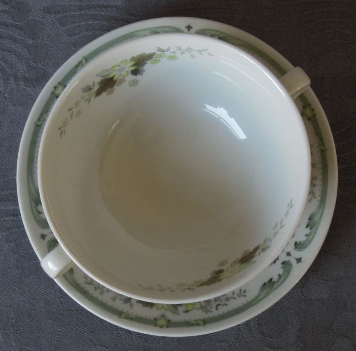NR TT4: 8 Royal Doulton Provencal soepkoppen, Antiek en Kunst, Ophalen of Verzenden