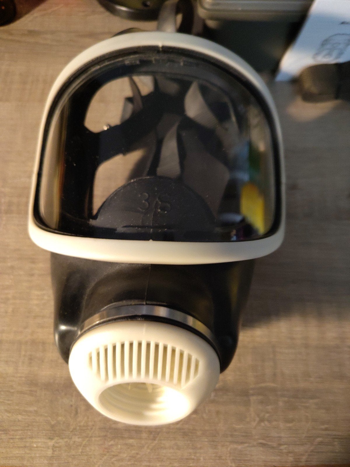 msa/auer 3S gasmasker in goede staat 28 euro, Verzamelen, Militaria | Algemeen, Ophalen of Verzenden, Landmacht, Duitsland