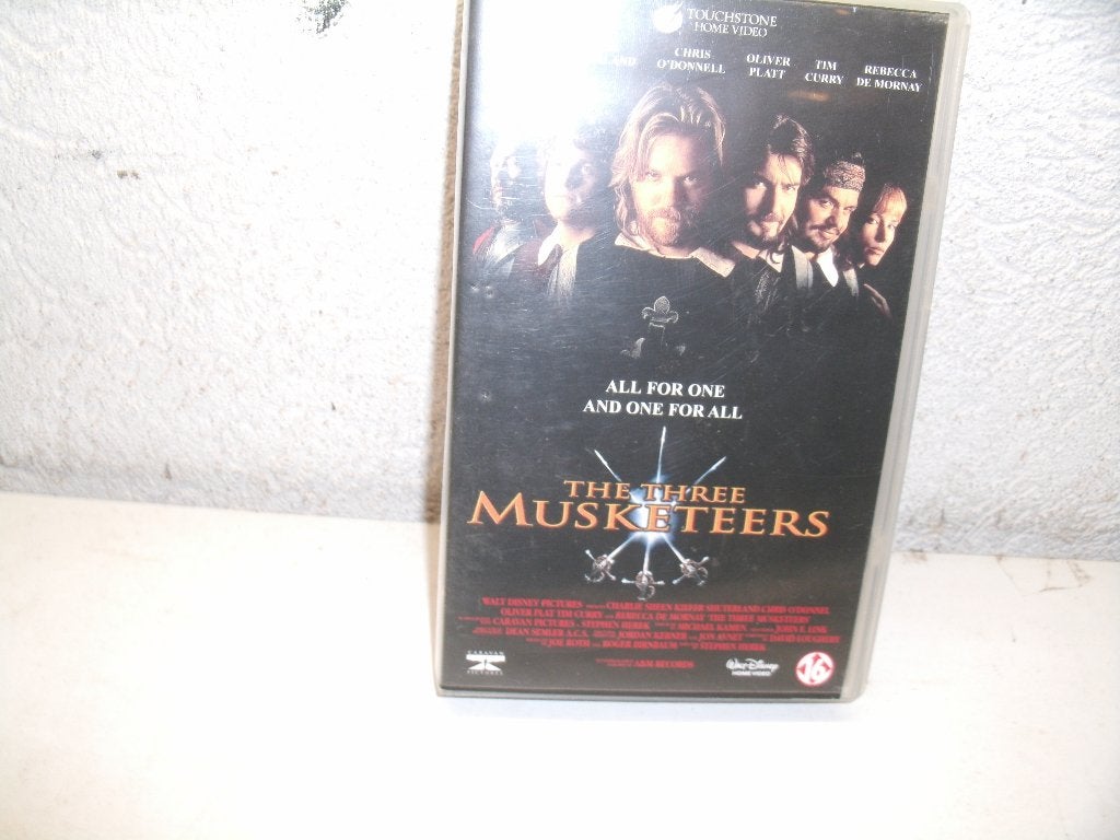 vhs 169b the three musketeers, Vanaf 16 jaar, Ophalen of Verzenden, Gebruikt, Actie en Avontuur
