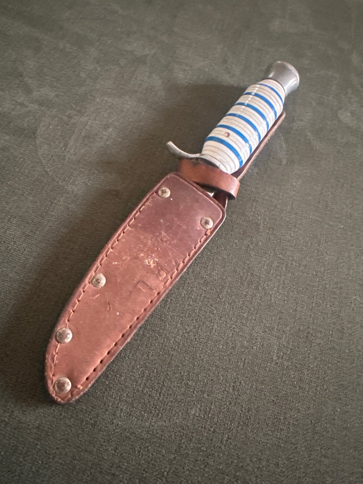 Vintage jachtmes met lederen schede, Antiek en Kunst, Ophalen of Verzenden