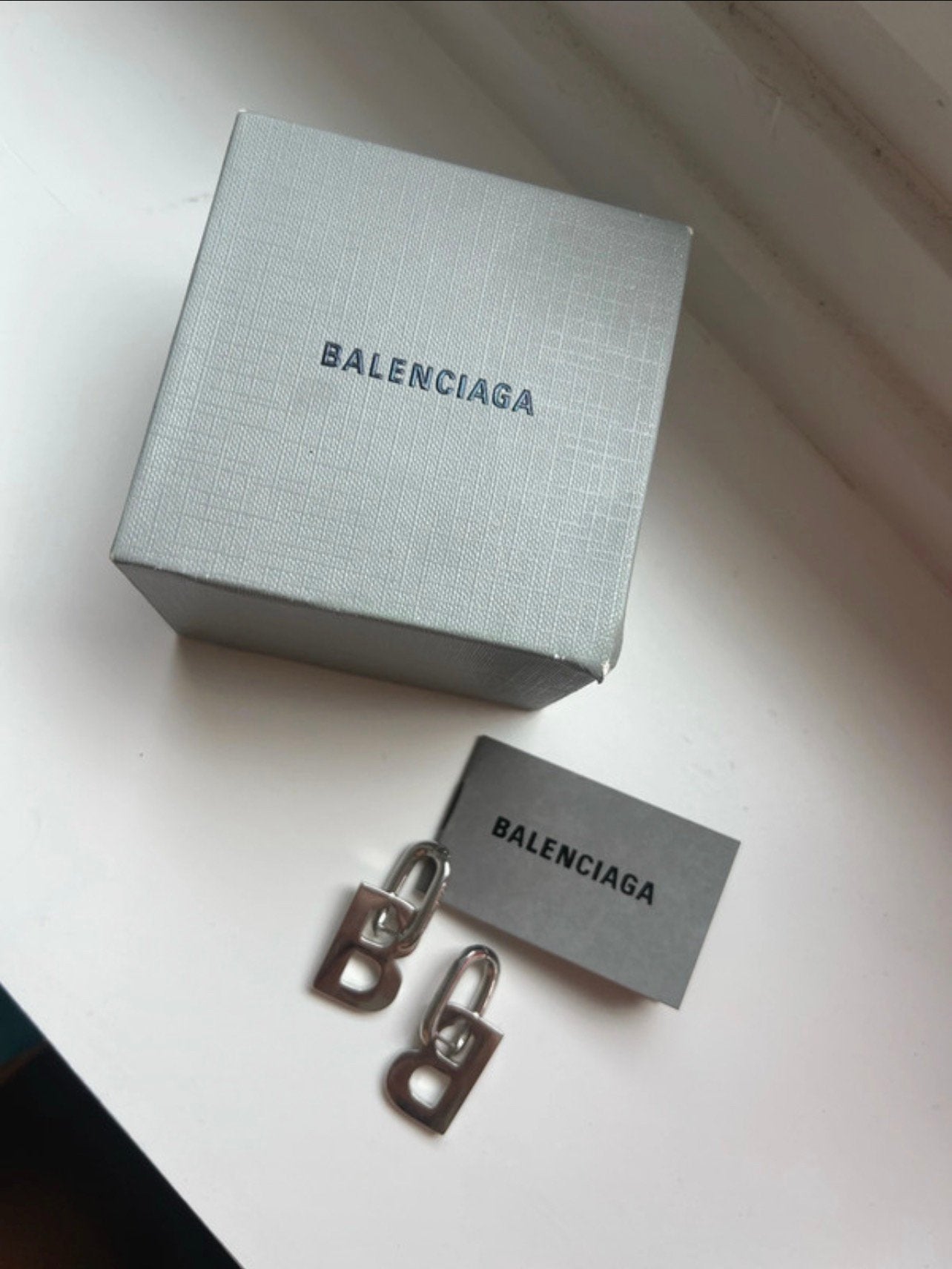 Balenciaga Earrings, Sieraden, Tassen en Uiterlijk, Horloges | Dames, Overige merken, Staal, Ophalen of Verzenden, Zo goed als nieuw