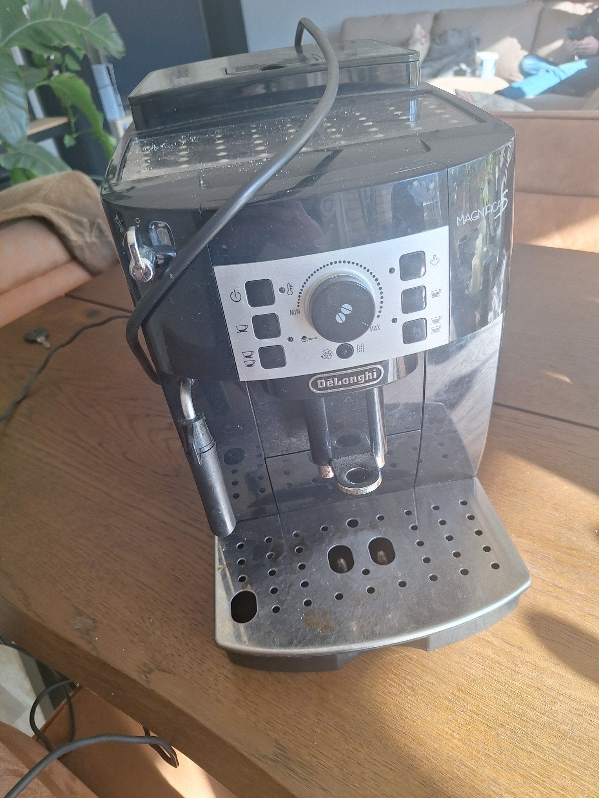 delonghi koffieapparaat, Ophalen, Koffiemachine, Koffiebonen, Minervum 7032
