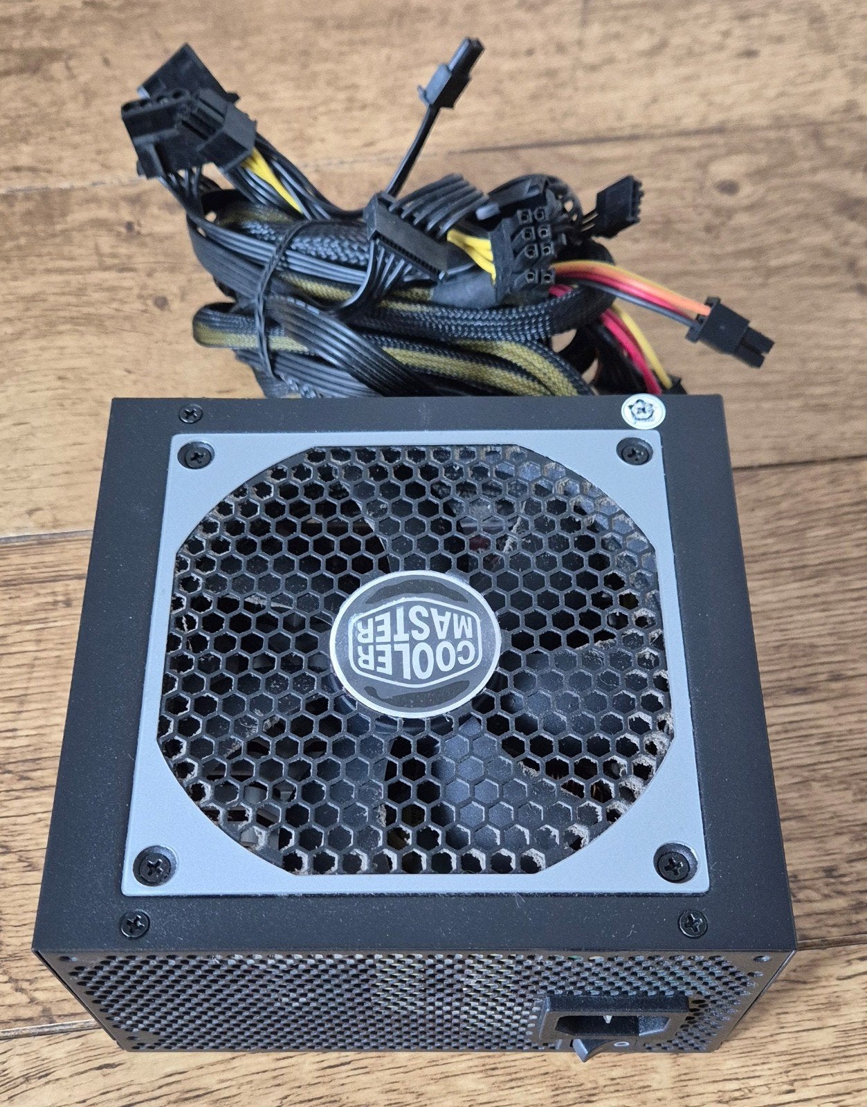 Cooler Master V550 80 PLUS Gold Voeding, Computers en Software, Interne voedingen, Ophalen of Verzenden, Gebruikt