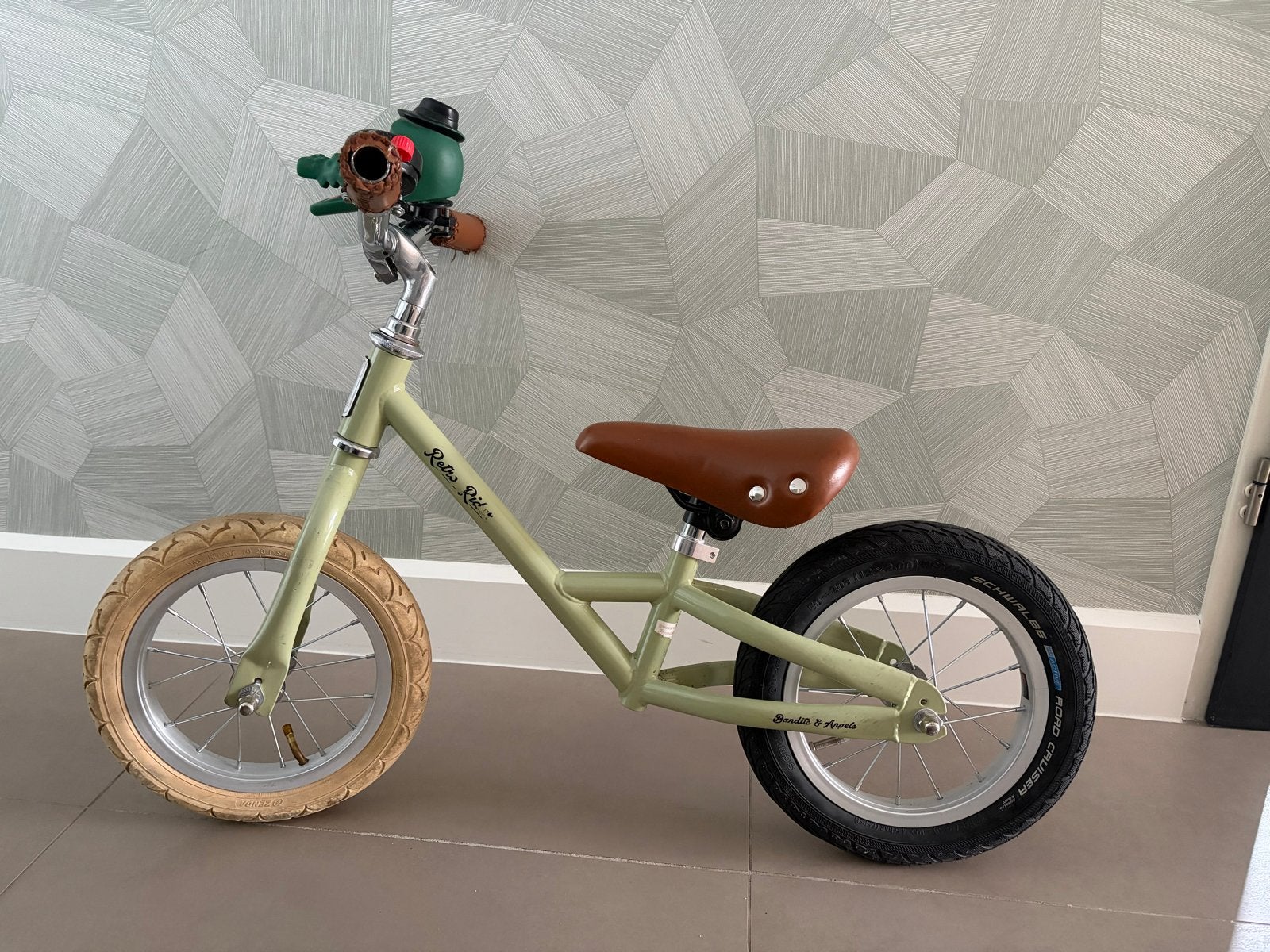 Retro Rider loopfiets - Bandits & Angels, Ophalen, Gebruikt, Loopfiets