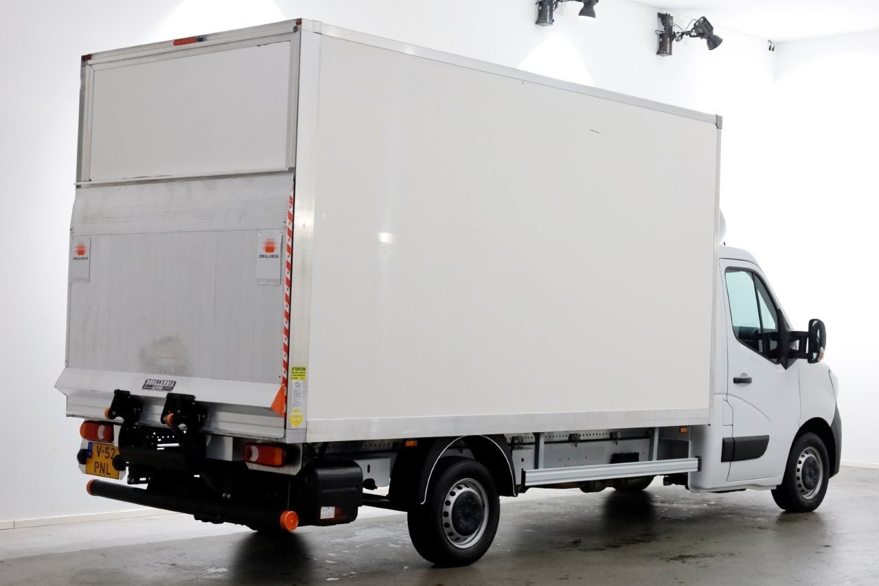 Renault Master T35 2.3 dCi 145pk Bakwagen met laadklep 960kg, Auto's, Bestelauto's, Lichtsensor, 145 pk, Achterwielaandrijving