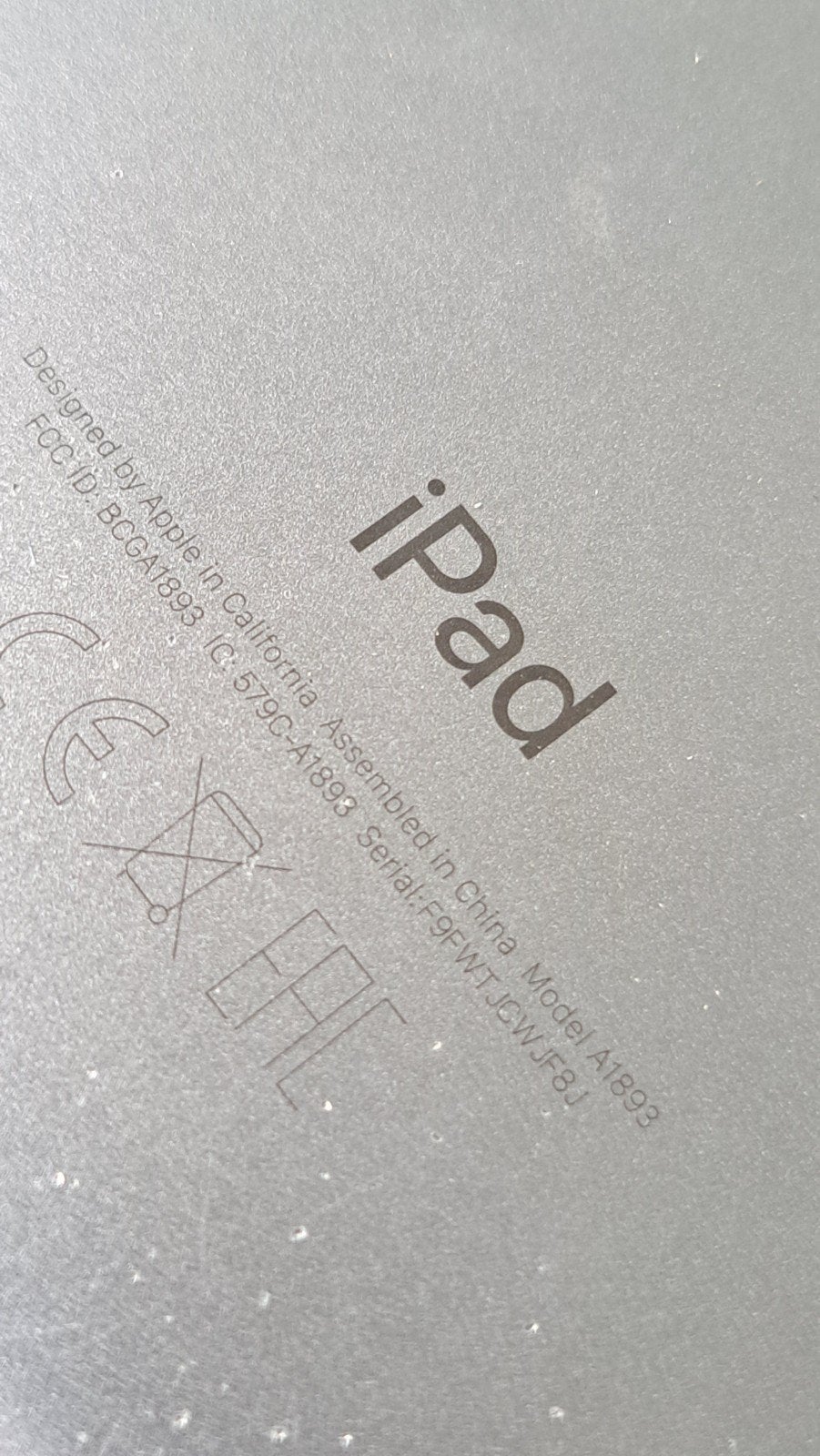 Apple iPad kapot maar scherm wel goed en nieuw  (6e gene, Computers en Software, Apple iPads, 10 inch, 32 GB, Apple iPad, Ophalen of Verzenden