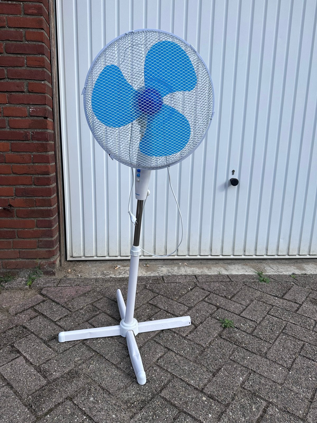Bestron Statiefventilator ASV45W, Ophalen, Zo goed als nieuw, Statiefventilator