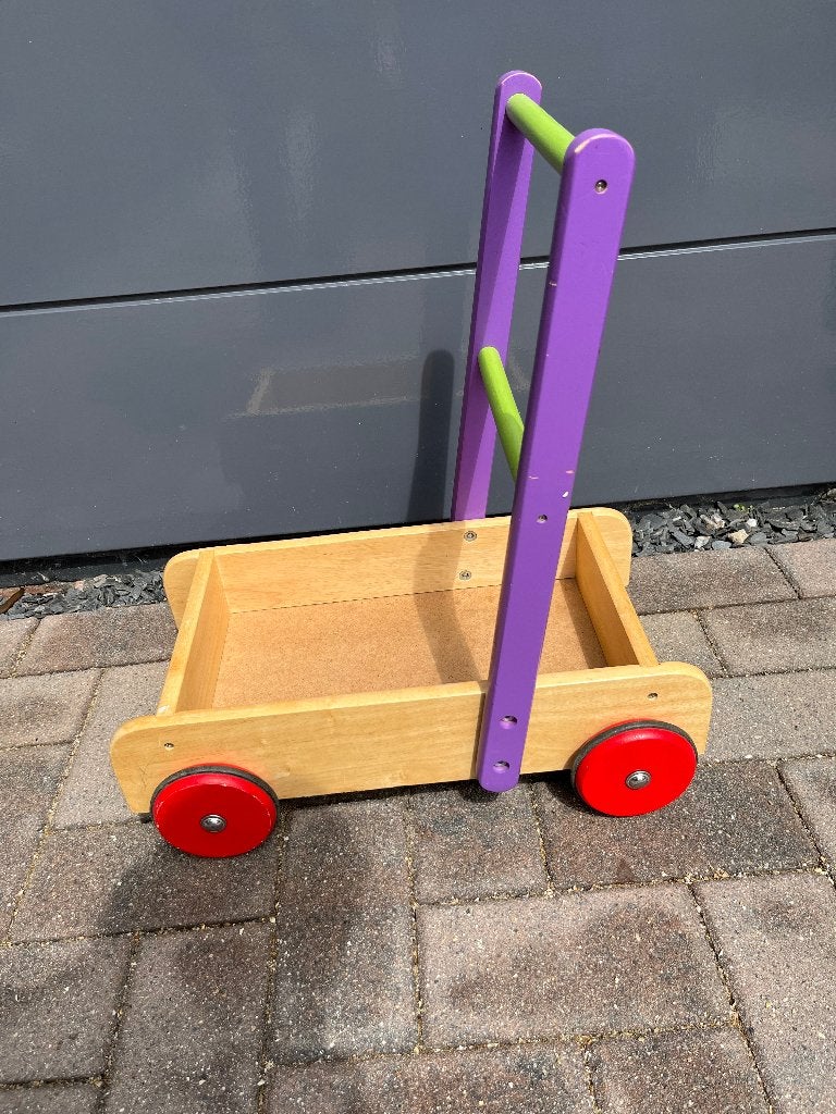 Te koop: houten loopwagentje, Ophalen, Zo goed als nieuw, Overige typen, Met wieltjes