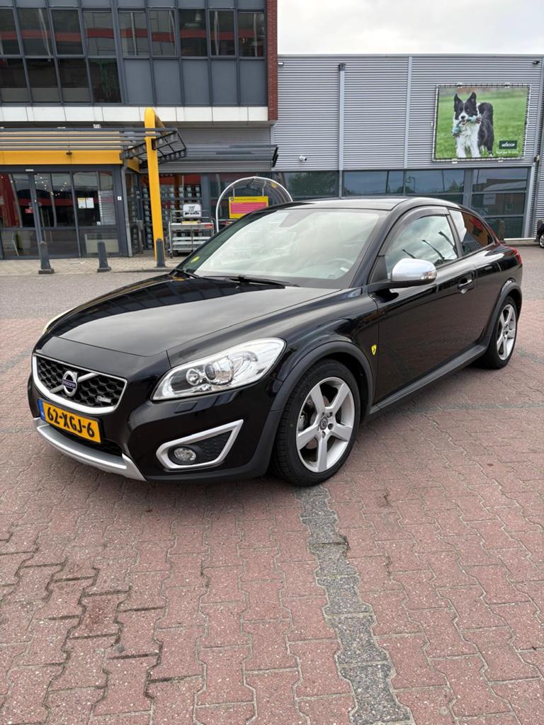 Volvo C30 D2 84KW 2012 Zwart, Auto's, Voorwielaandrijving, Zwart, 4 cilinders, 4 stoelen