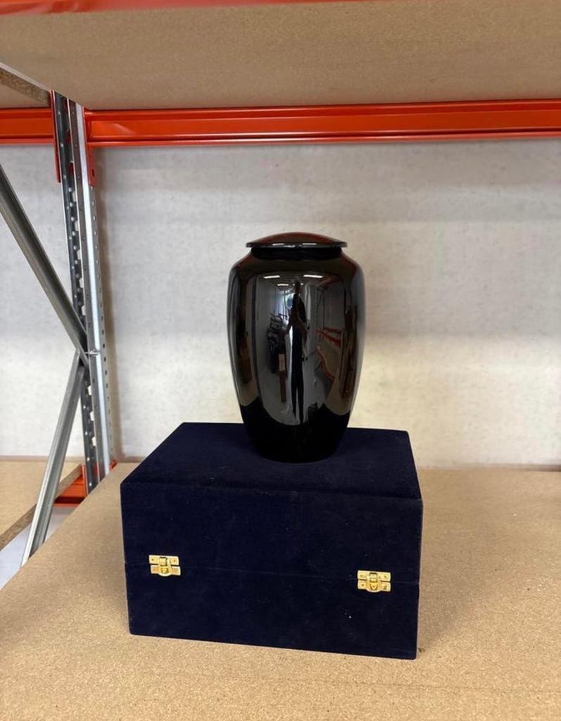 Partij urnen 3,5 liter, Overige materialen, Bieslook 42, Ophalen, Info@jouwurn.nl