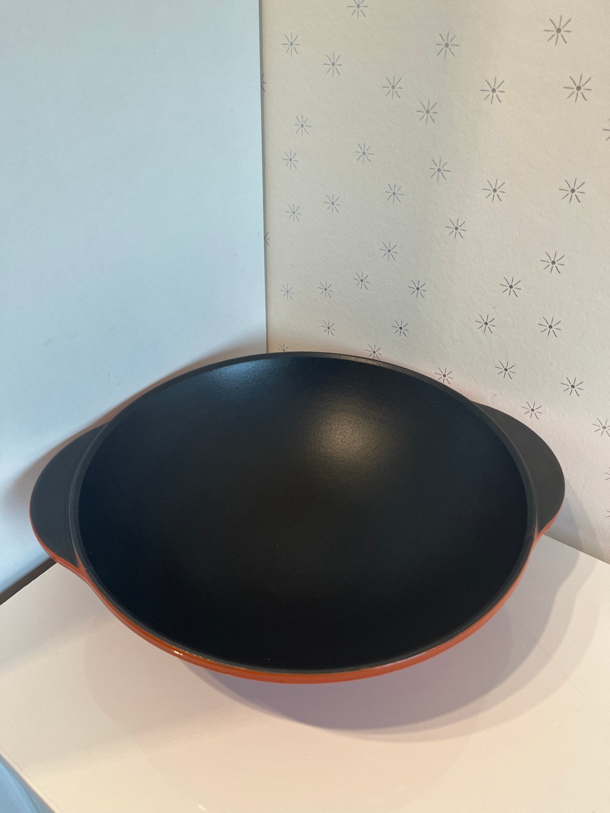 Wokpan 34cm - Oranje geëmailleerd gietijzer, Le Creuset, Overige typen, Ophalen of Verzenden, Zo goed als nieuw