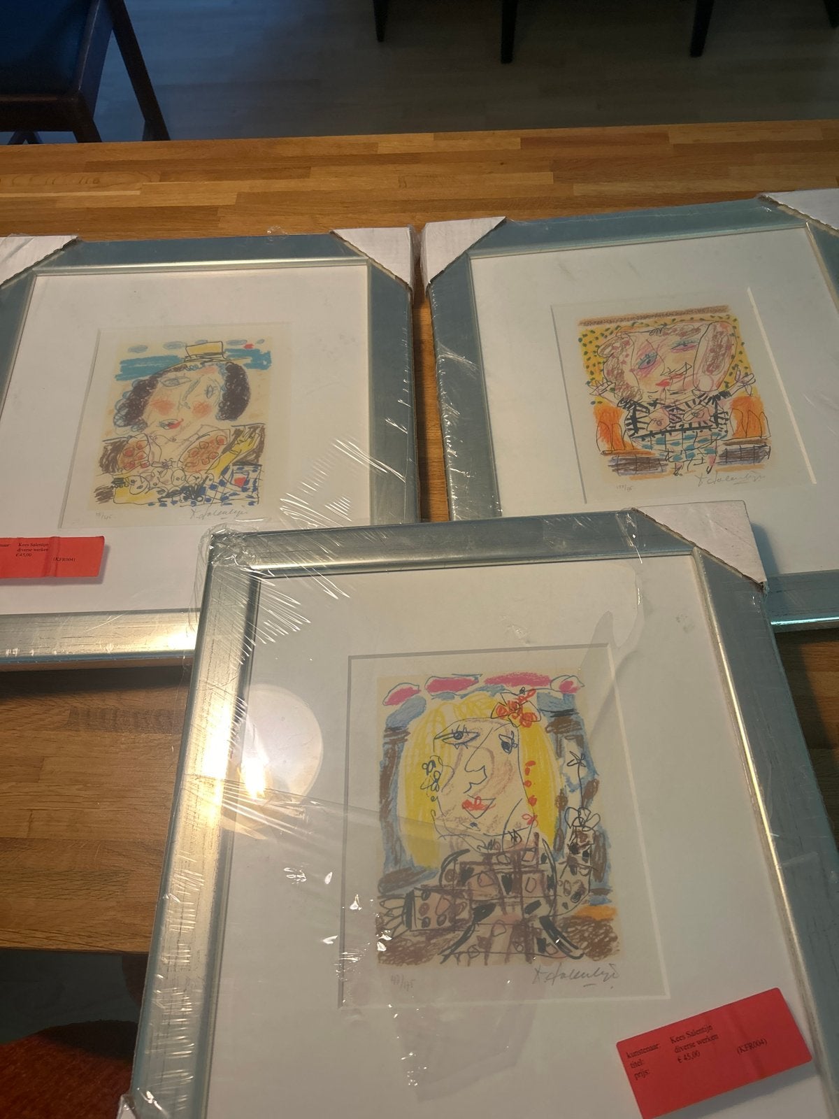 Set van 3 ingelijste moderne kunstwerken - Gesigneerd, Figuren, Aquarel, Papier/karton, Ophalen of Verzenden