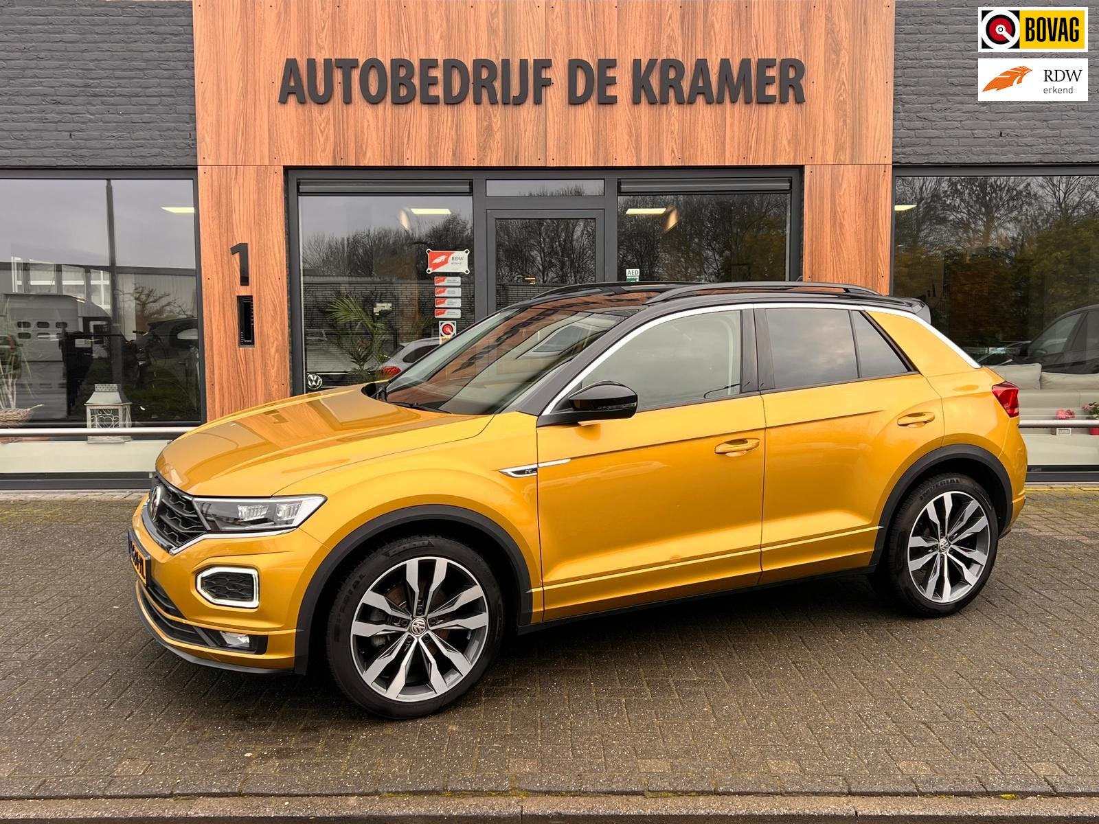 Volkswagen T-Roc 1.5 TSI DSG Sport Business R-line, Auto's, Stof, Euro 6, 4 cilinders, 150 pk