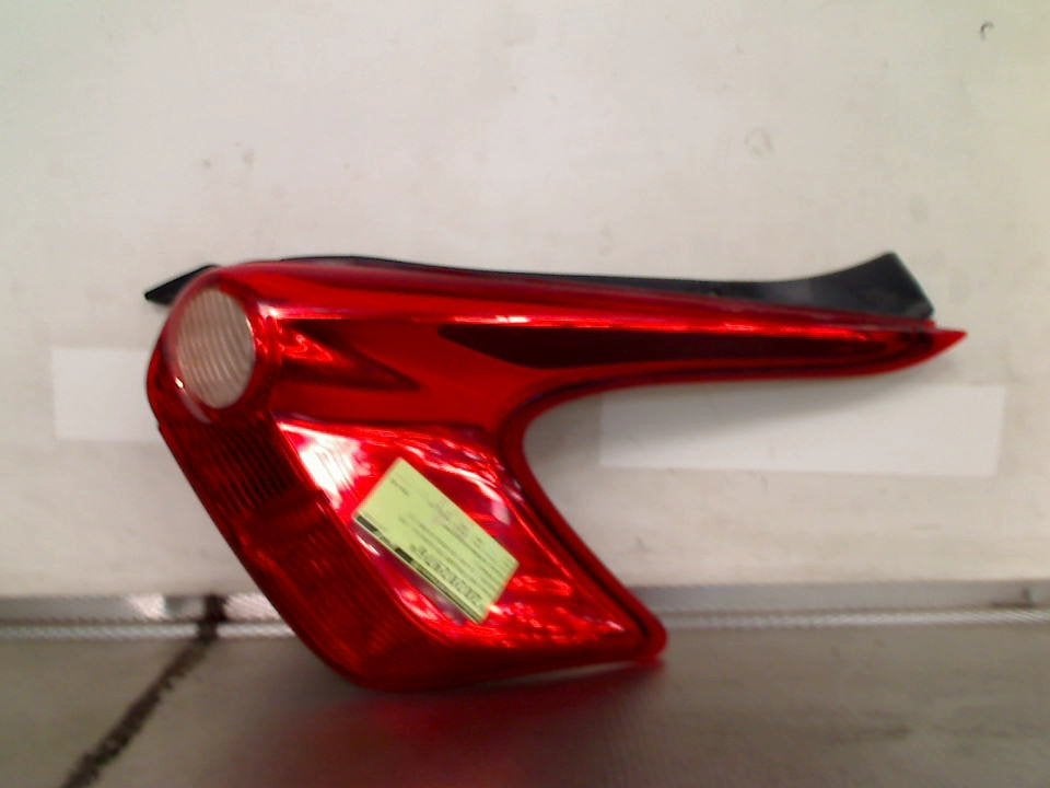 Achterlicht Rechts Nissan Juke (F15) (2010-06/2019-12), Gebruikt, Germany@nissan-services.eu, Kronenweg 38, Wesseling 50389, , Duitsland