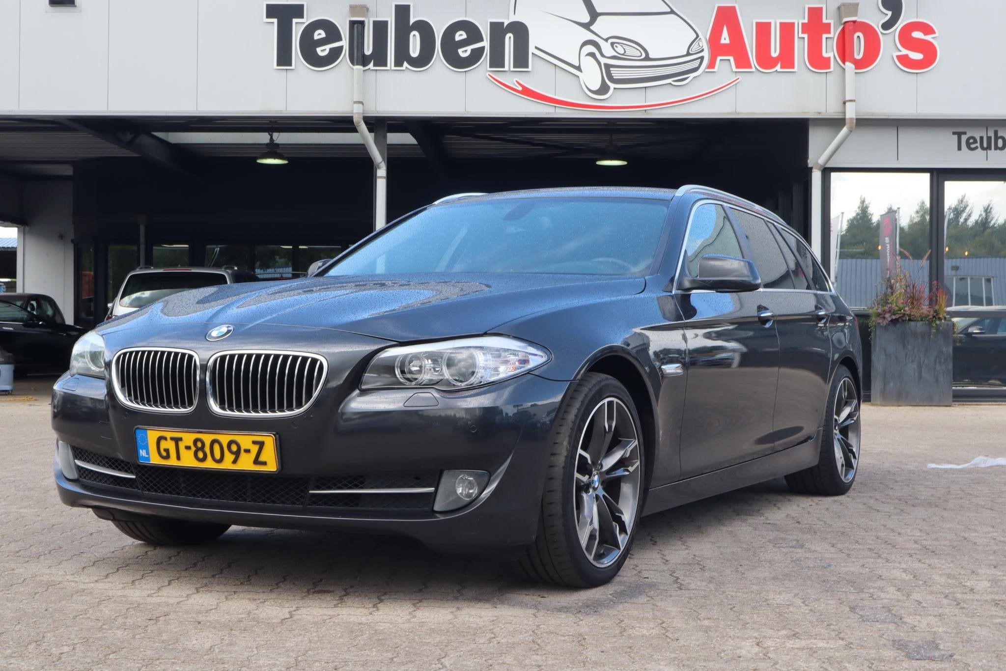BMW 5-serie Touring 520d High Executive | Automaat | Trekhaa, Automaat, Euro 5, Achterwielaandrijving, Zwart