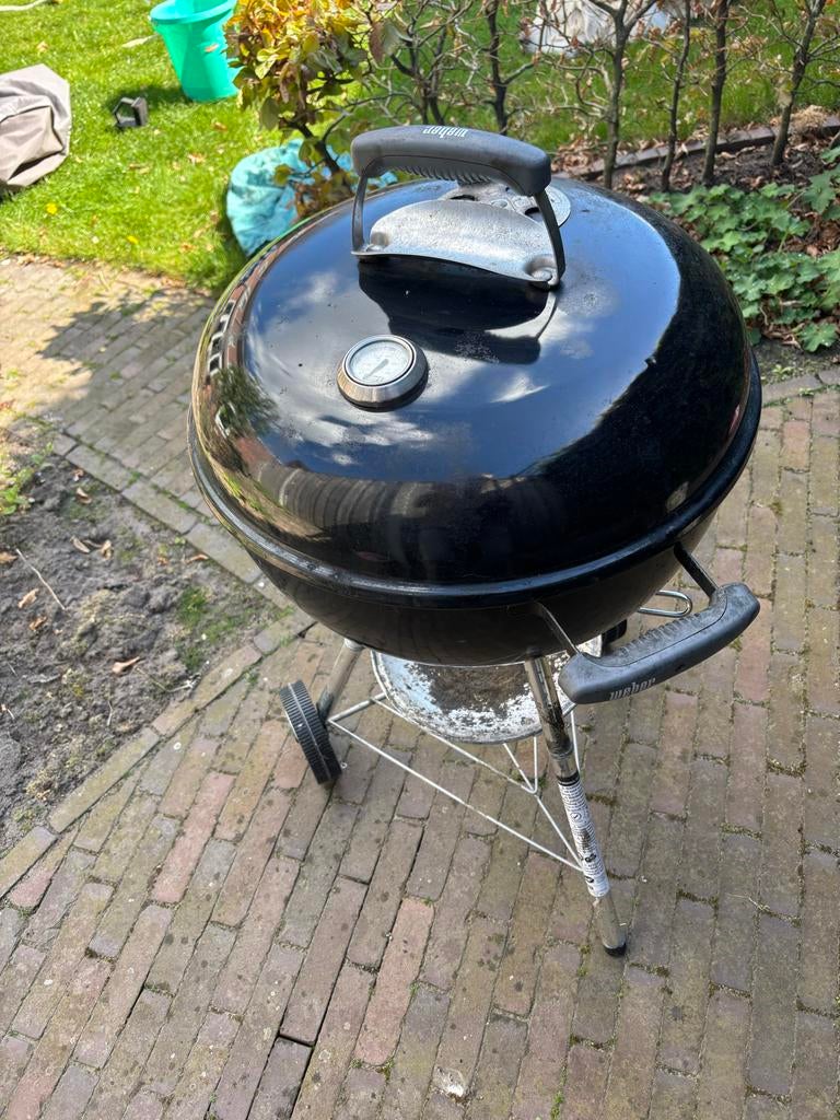 Weber Compact Kettle Houtskoolbarbecue 47 cm, Tuin en Terras, Houtskoolbarbecues, Ophalen, Gebruikt