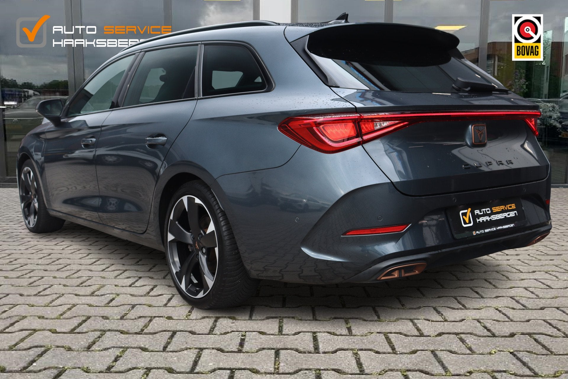 CUPRA Leon Sportstourer 1.4 e-Hybrid Business | ACC | Camera, Auto's, Gebruikt, Zwart, 4 cilinders, 1589 kg
