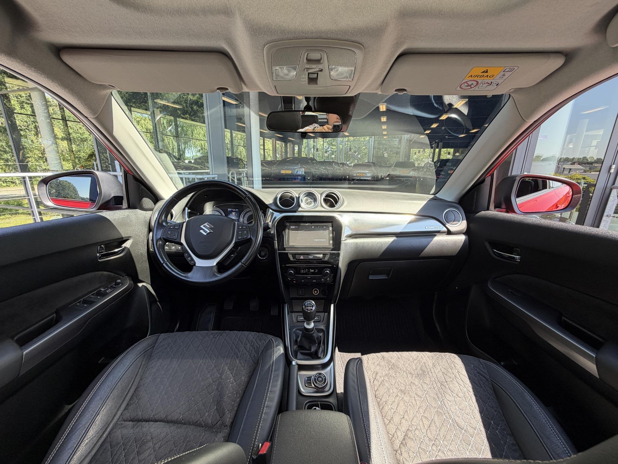Suzuki Vitara 1.4 Smart Hybrid Style AllGrip 129PK | Schuifk, Auto's, Gebruikt, 4 cilinders, 129 pk, 400 kg