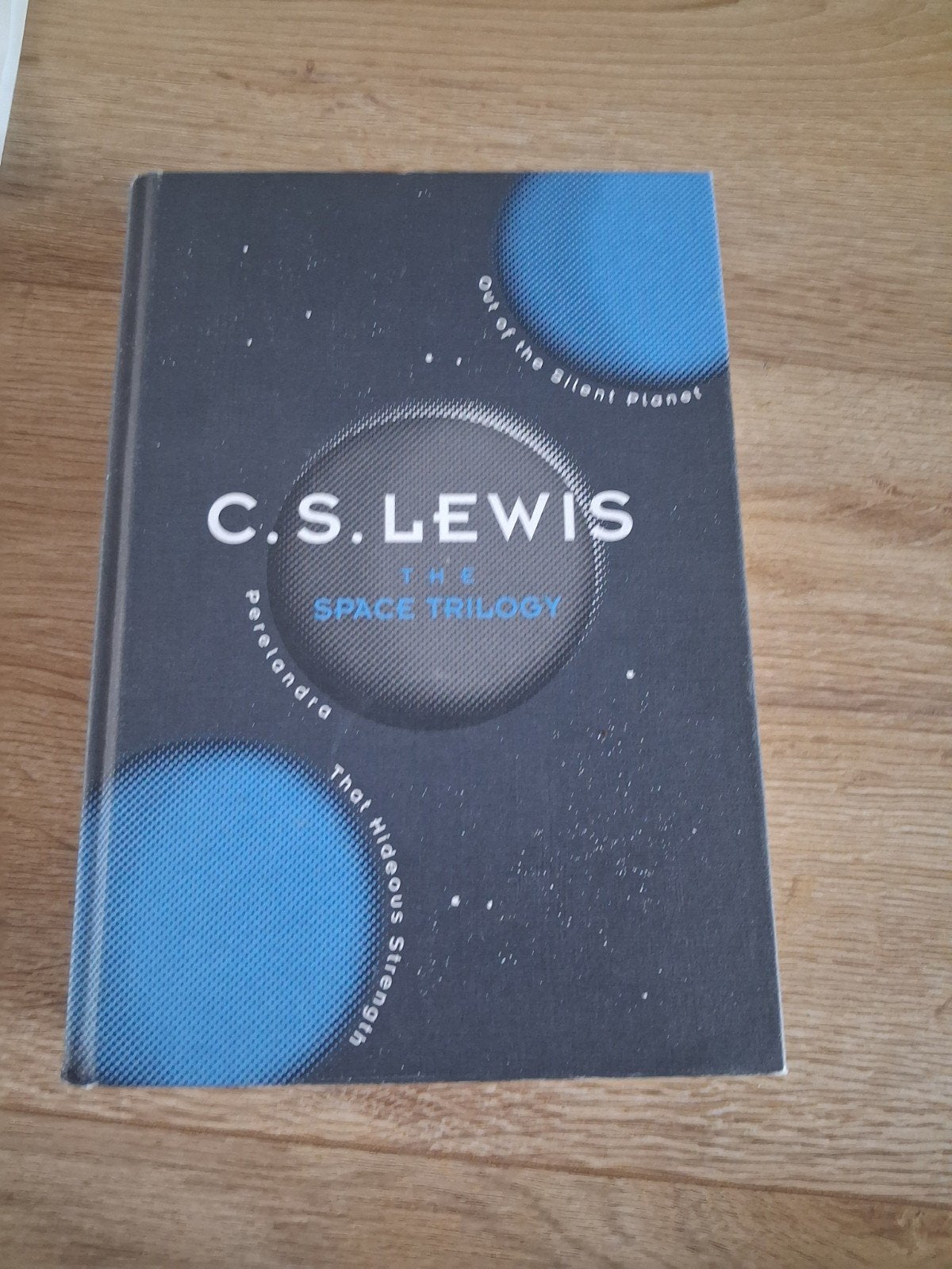 C.S. Lewis - The Space Trilogy (75th Anniversary Edition), Boeken, Ophalen of Verzenden