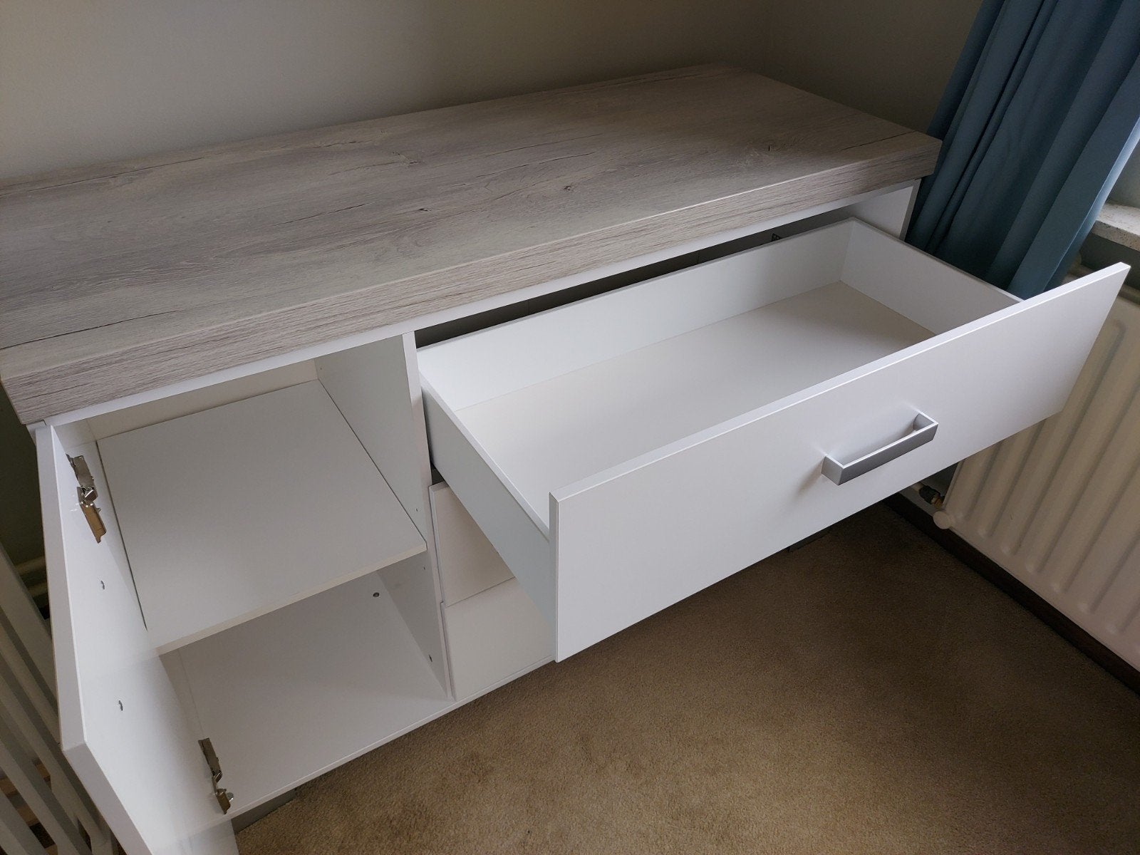 Witte commode met lades en kastje (ook bedje beschikbaar), Ophalen, 50 tot 70 cm, 100 cm of meer, Zo goed als nieuw