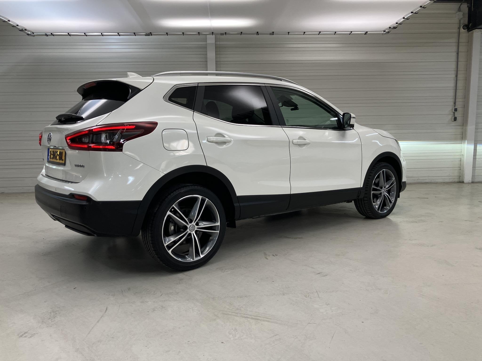Nissan Qashqai 1.3 DIG-T Premium Edition / Lederen Bekleding, Auto's, Nissan, Voorwielaandrijving, 687 kg, Gebruikt, 4 cilinders