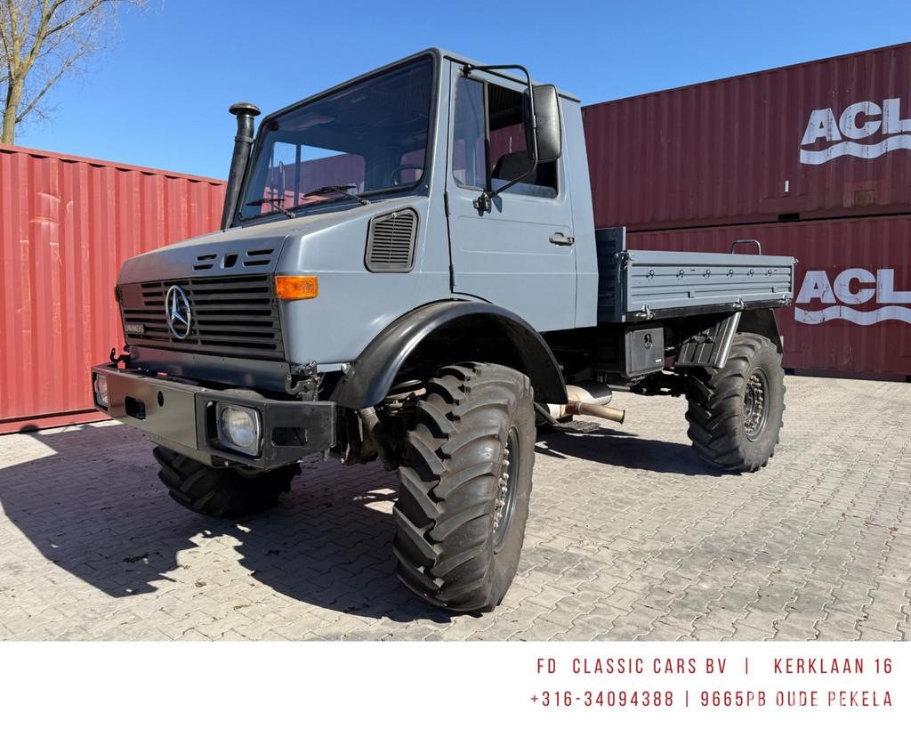 Mercedes Unimog 435 1300 Landbouwkenteken met tractorbanden, 125 pk, Trekhaak, Zwart, Overige carrosserieën