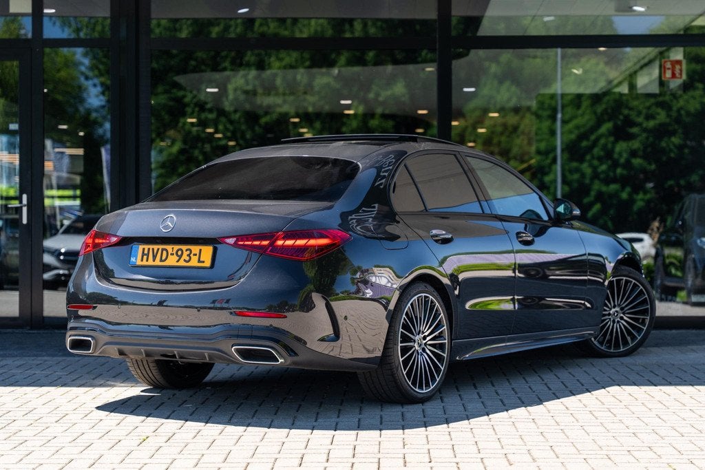 Mercedes-Benz C-klasse 180 Star Edition AMG line | Panorama-, Achterwielaandrijving, Origineel Nederlands, Bedrijf, 170 pk