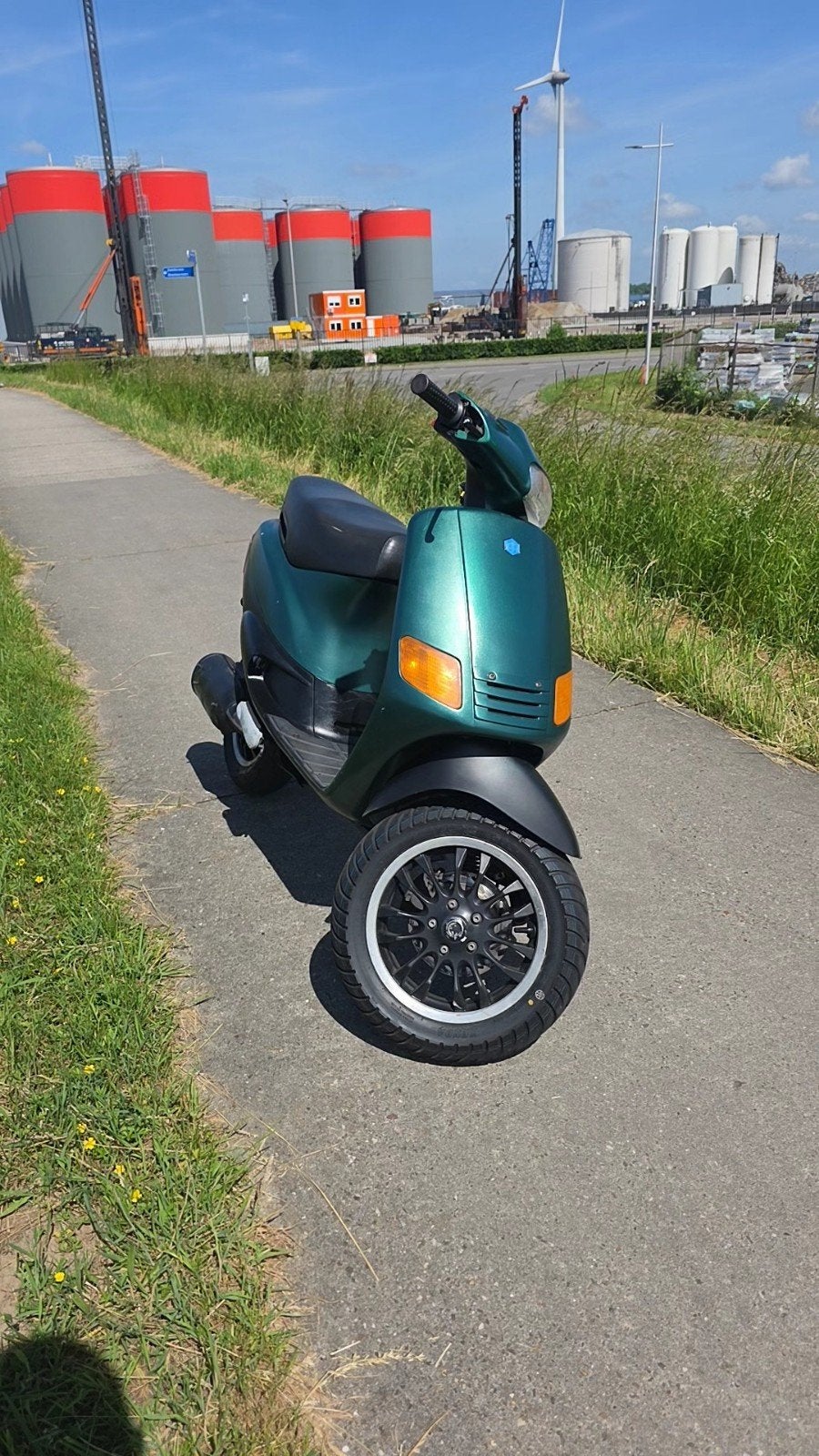 Piaggio Fastrider 125cc (snor), Fietsen en Brommers, Ophalen, Gebruikt, Overige modellen, Maximaal 45 km/u