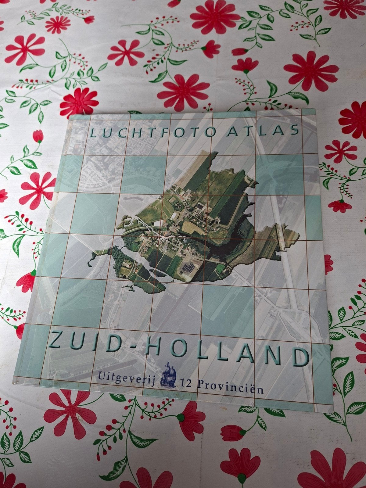 Luchtfoto Atlas Zuid-Holland - Uitgeverij 12 Provinciën, Ophalen, Overige atlassen, Zo goed als nieuw, 1800 tot 2000