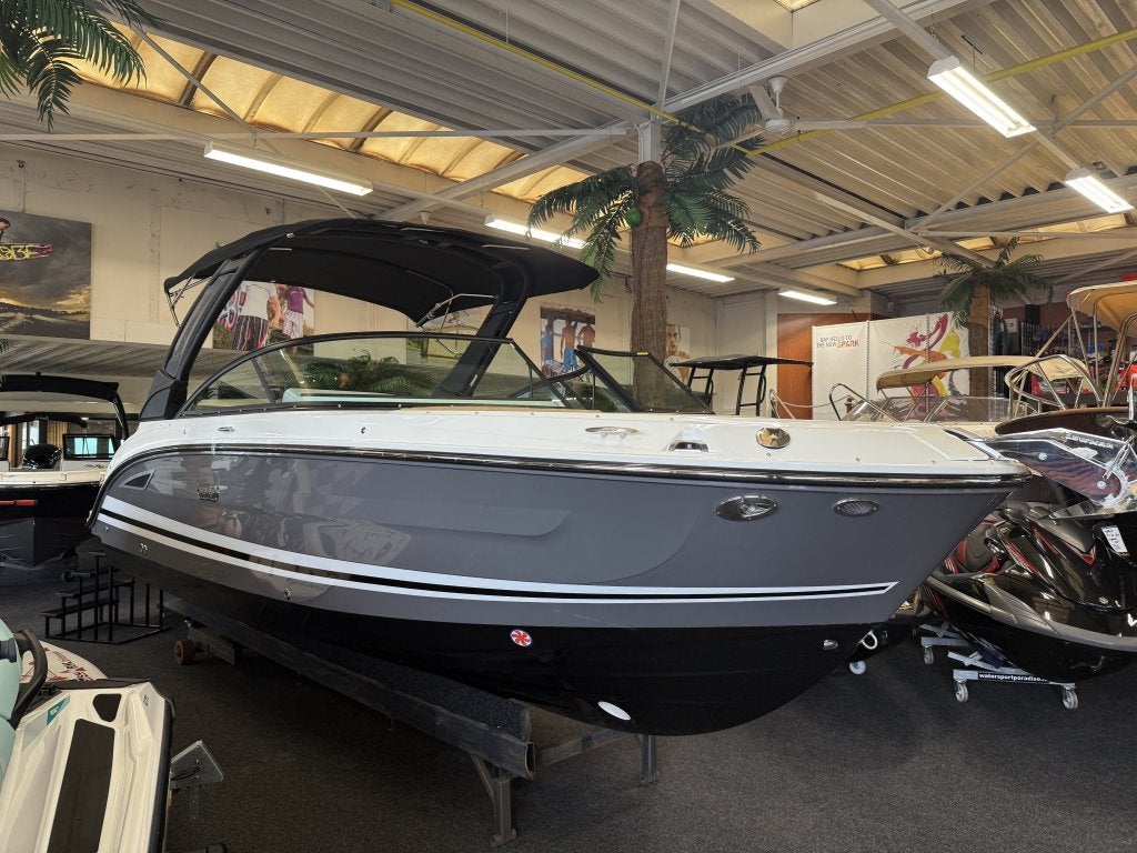 Sea Ray SDX 250 Outboard (bj 2026), Watersport en Boten, Speedboten, Gebruikt, Polyester, Overige brandstoffen, 200 pk of meer