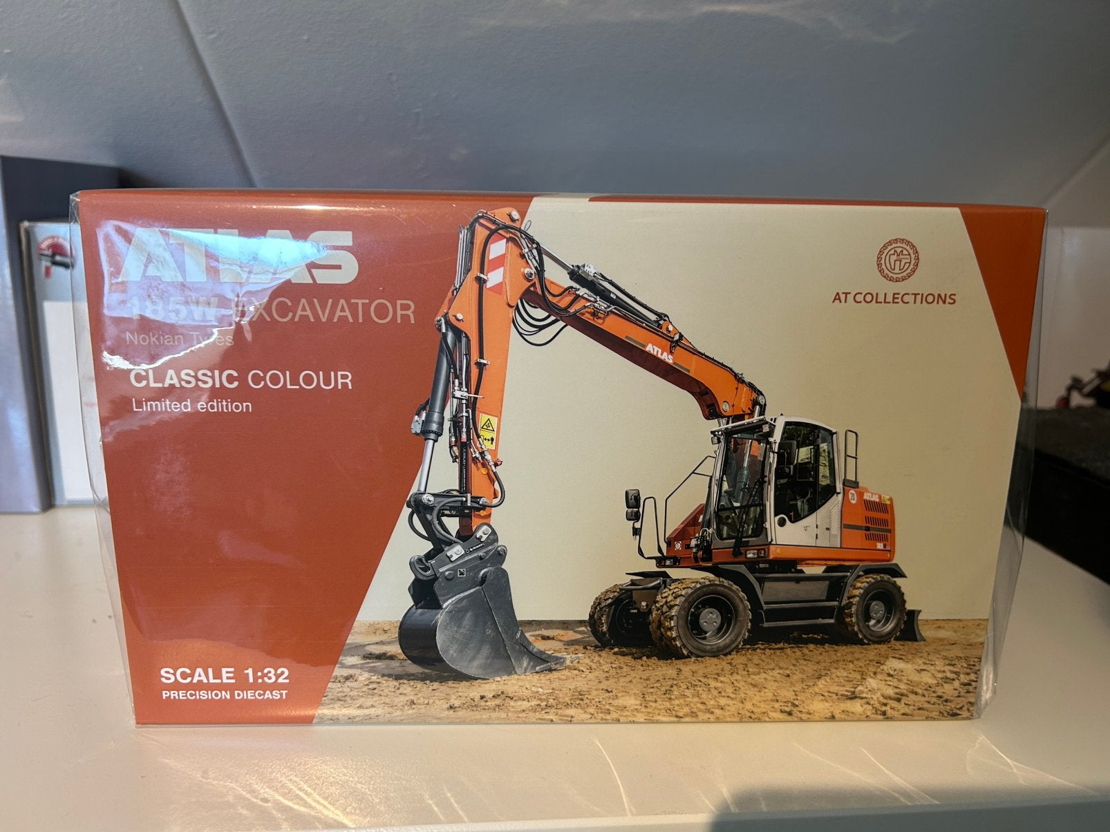 Atlas nieuw 750limited, Ophalen, Zo goed als nieuw, Tractor of Landbouw, Overige merken