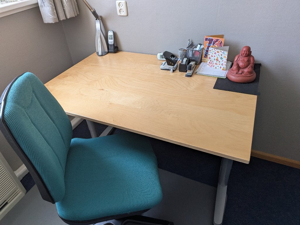 Bureau, Ophalen, Gebruikt, 120 cm, Hout