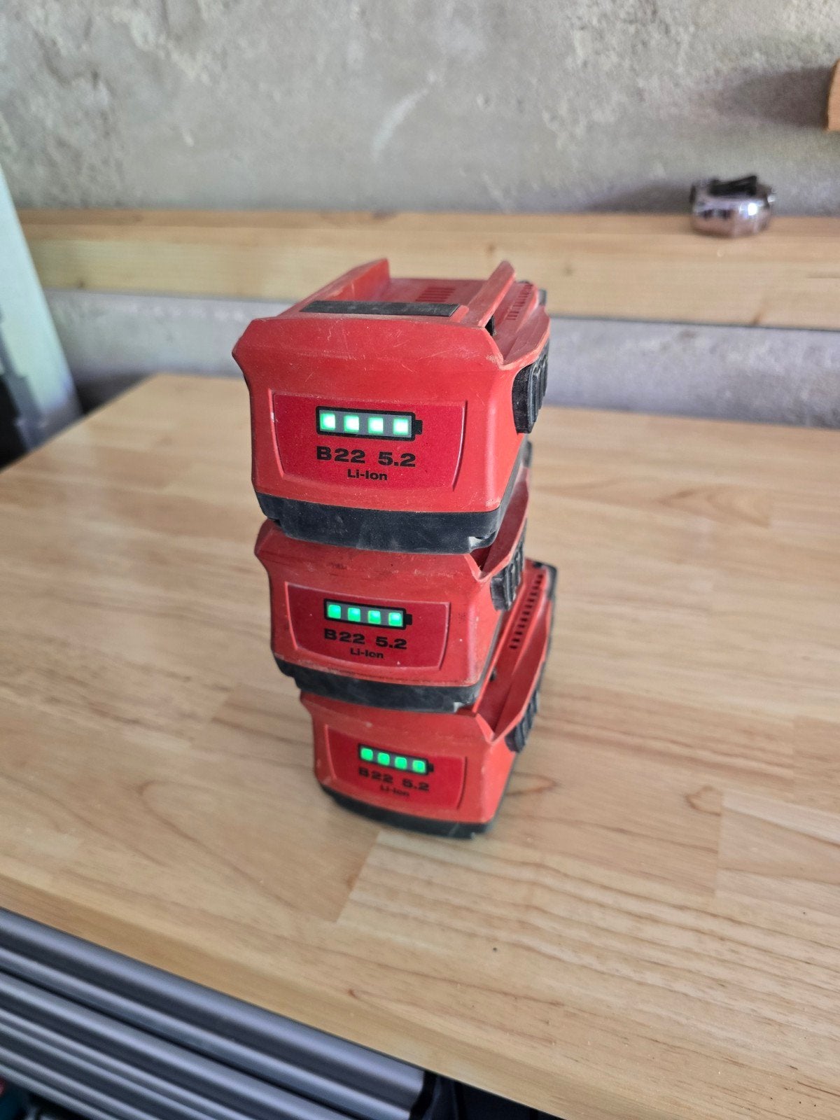 HILTI original 22V 5.2A 3pack, Doe-het-zelf en Verbouw, Gereedschap | Boormachines, Ophalen of Verzenden, Gebruikt, Overige typen