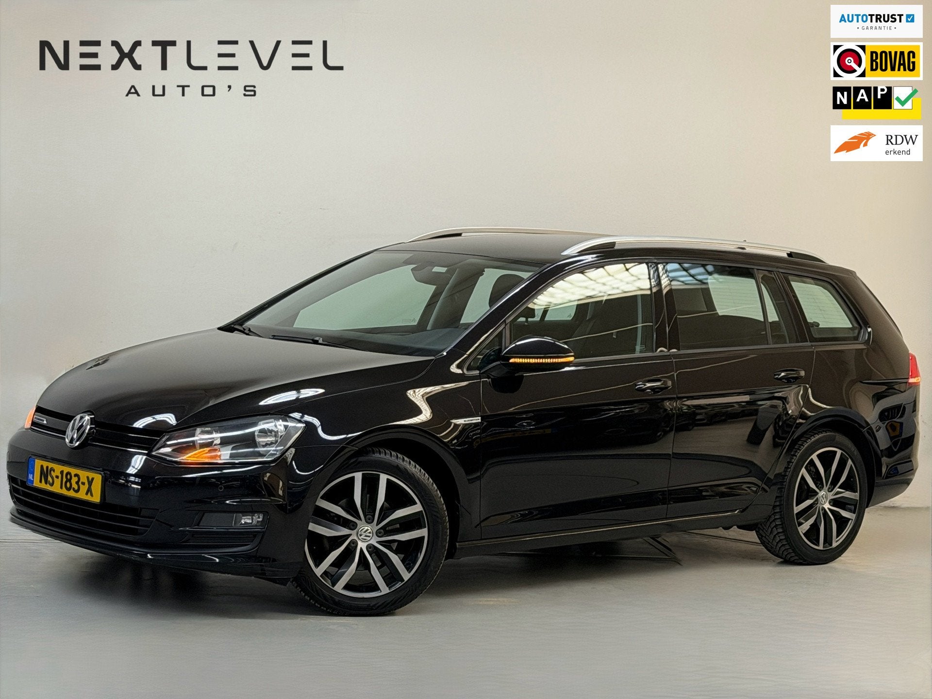 Volkswagen Golf Variant 1.0 TSI Connected Series Automaat Ne, Auto's, Gebruikt, Euro 6, 1210 kg, 116 pk