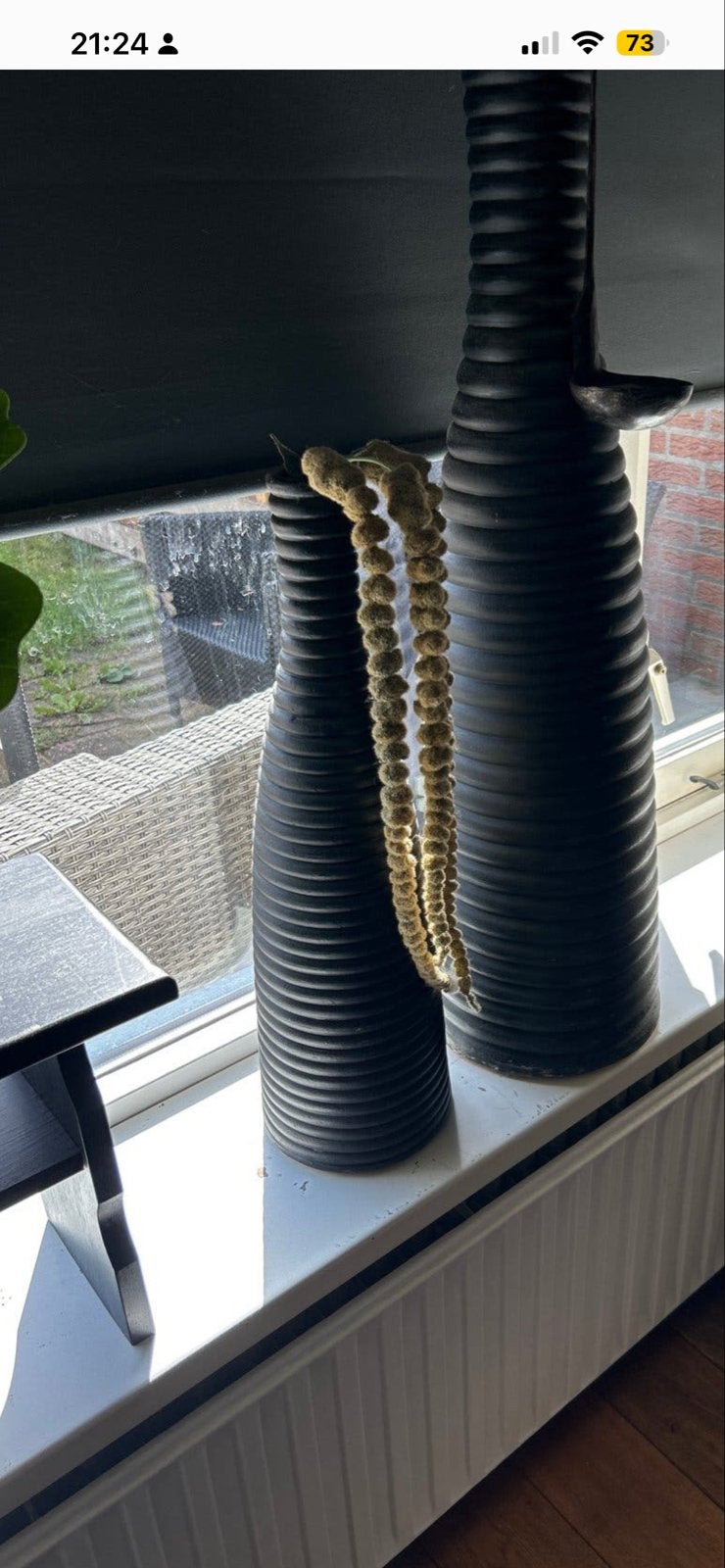 Decoratieve vazen set met kralenketting, Met patroon/structuur, Zwart, Ophalen of Verzenden, Steen/keramiek
