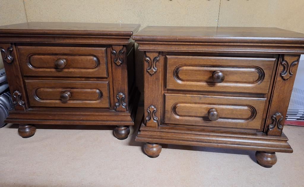 2 houten nachtkastjes, Huis en Inrichting, Slaapkamer | Nachtkastjes, Ophalen, Gebruikt, 55 tot 70 cm, 65 cm of meer