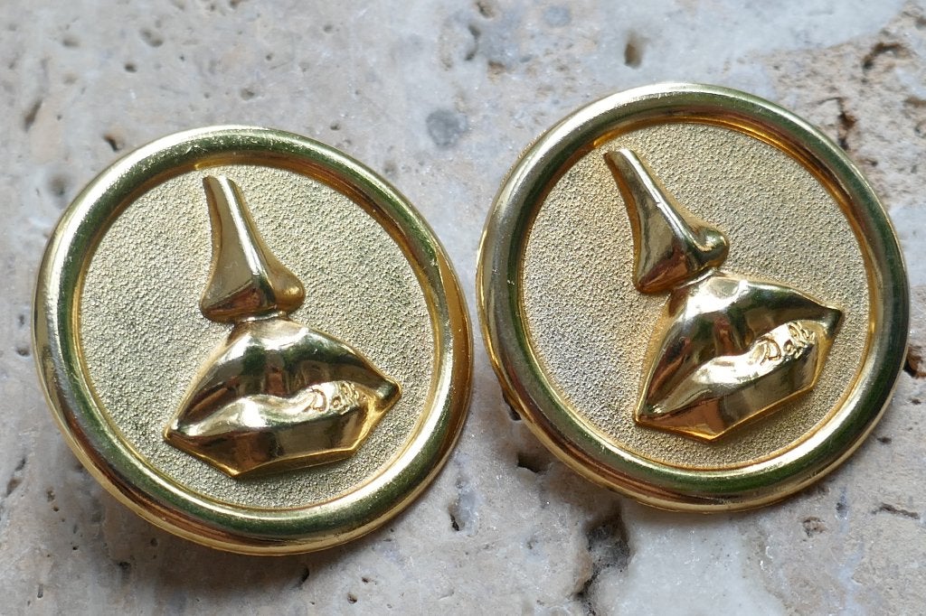 Zeldzame Salvador Dali oorbellen/clips, Verzenden, Nieuw, Goud, Overige materialen