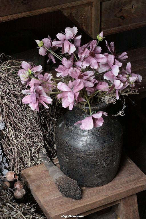 Sierlijke, sobere kruik compleet met boeket cosmos en groen, Www.jufbrocante.nl, Www.jufbrocante.nl, Nieuw, Ophalen of Verzenden