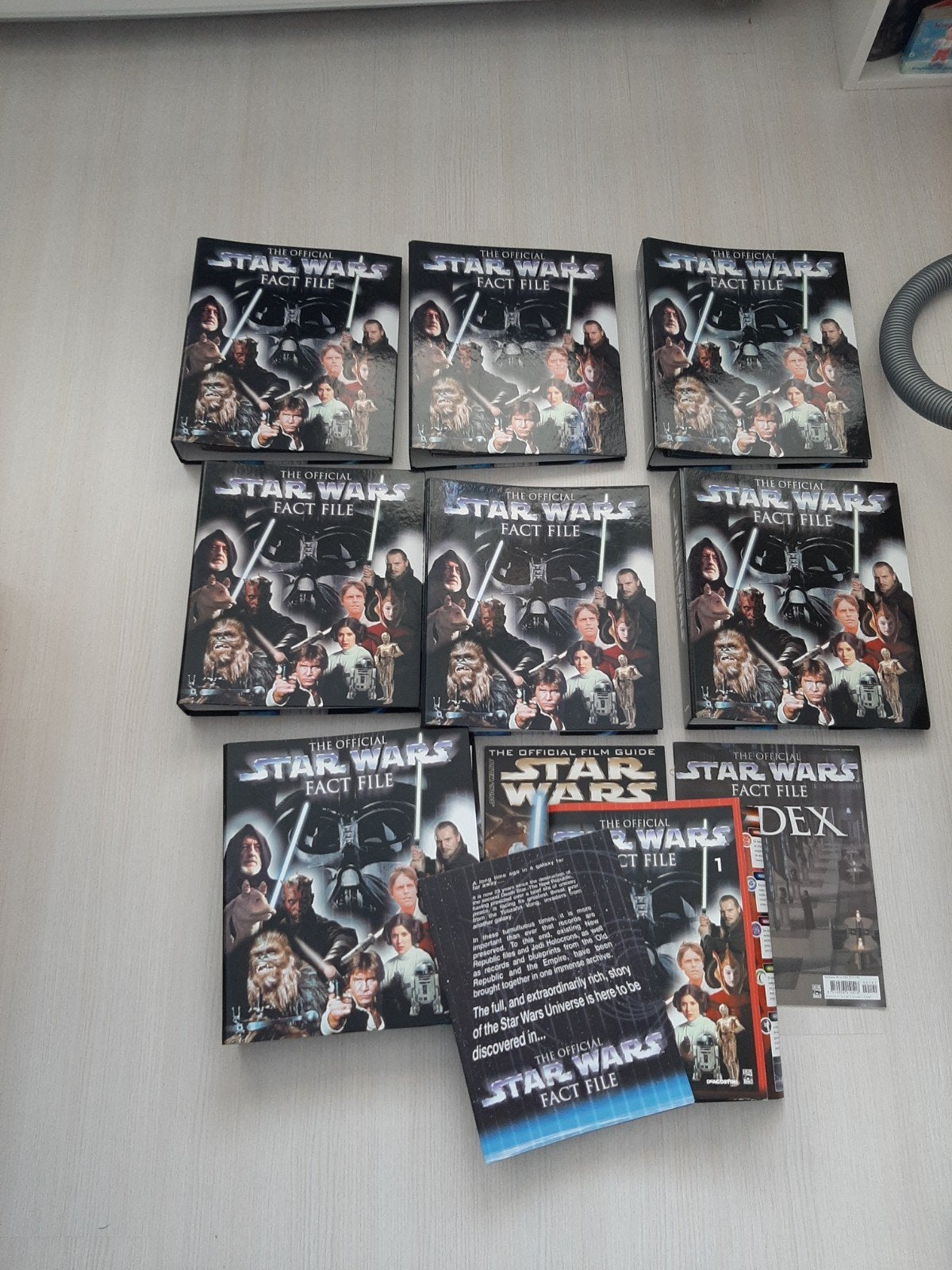Star Wars Deagostini the official fact file, Verzamelen, Ophalen, Zo goed als nieuw, Boek of Poster