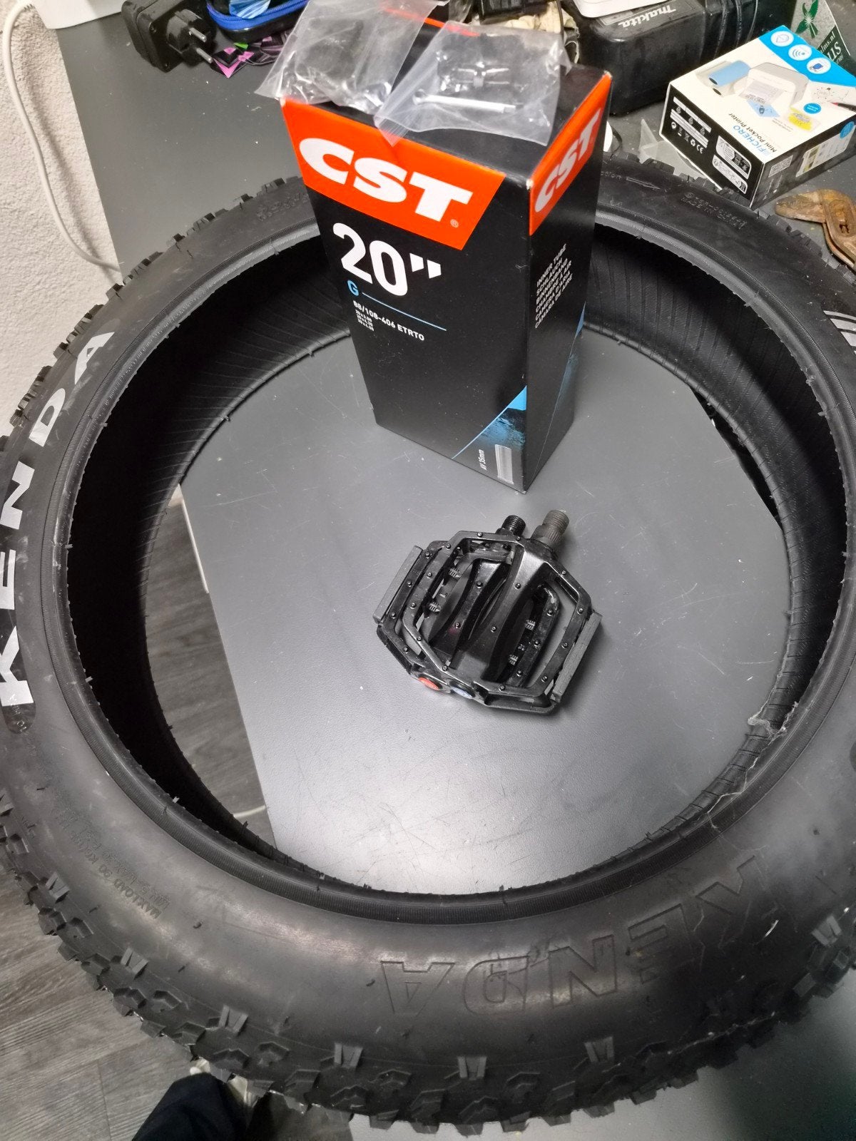 Fatbike V20 onderdelen: banden, pedalen, remblokken, Kenda, CST, Band, Nieuw, Ophalen of Verzenden