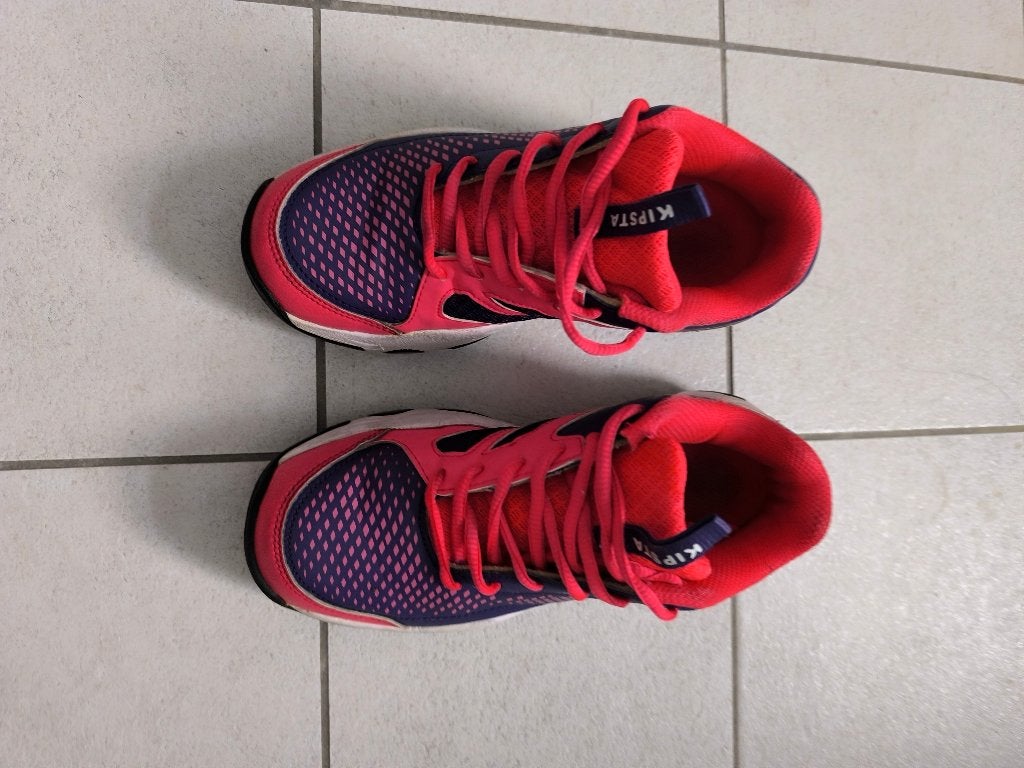 Hockey Schoenen maat 34 voor meisjes en jongens, Ophalen, Zo goed als nieuw, Schoenen