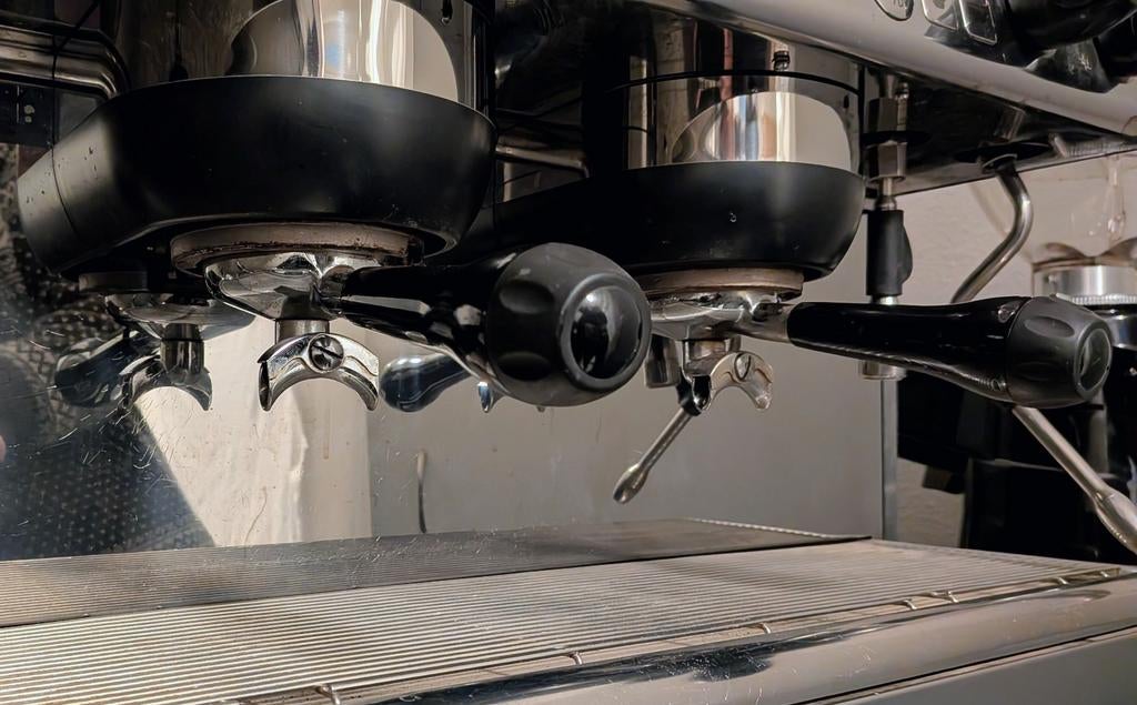 Undici Espressomachine met bonenmaler, Ophalen
