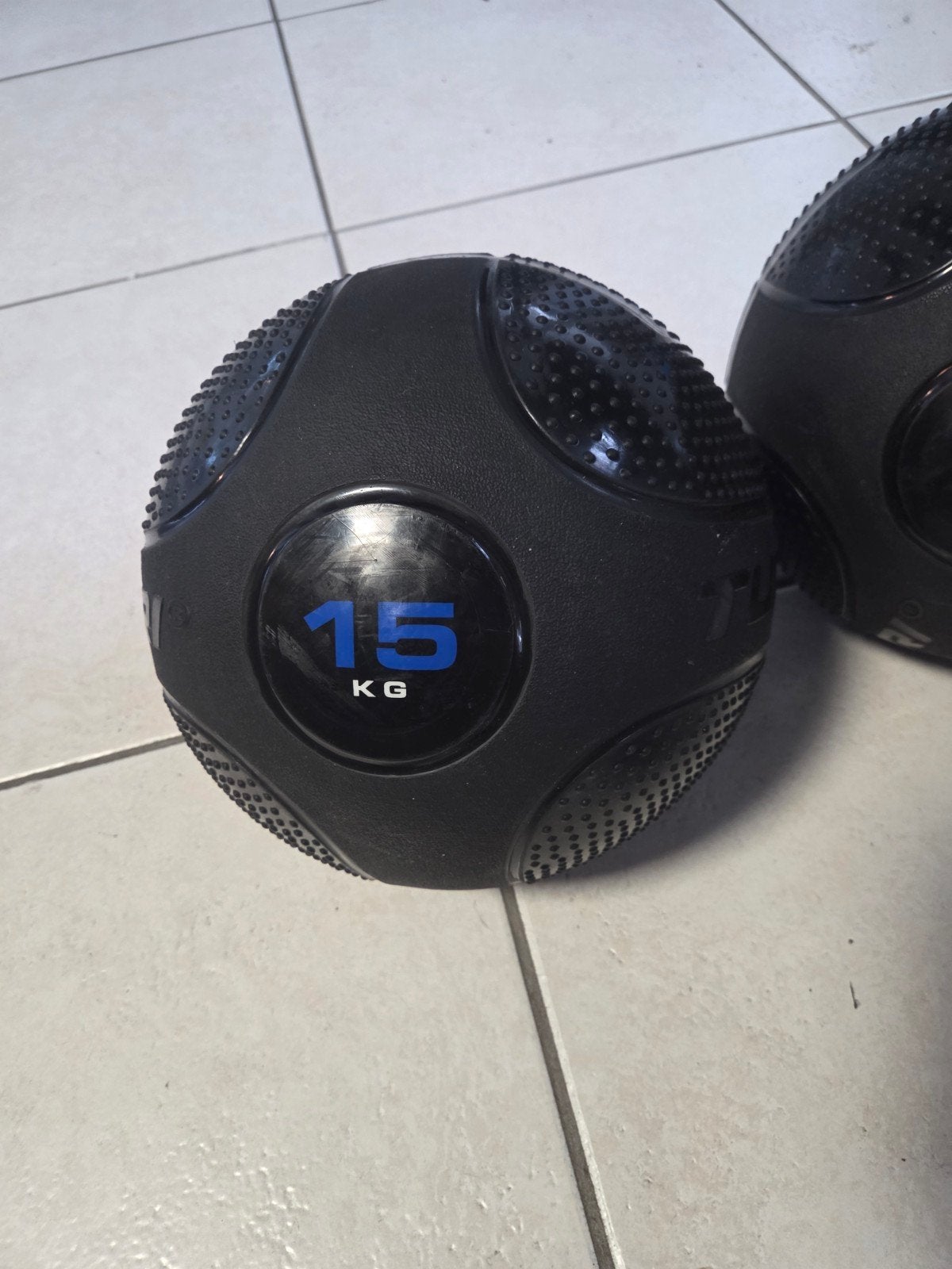 Tunturi Slam Ball 10 kg en 15 kg, Ophalen of Verzenden, Zo goed als nieuw