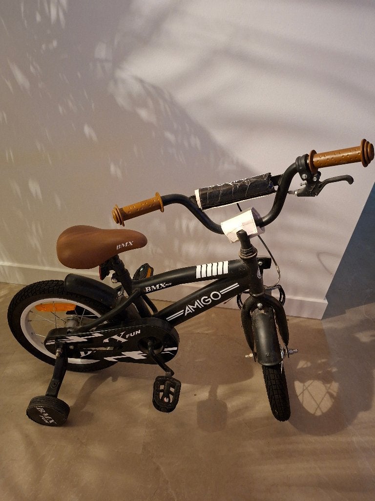 Z.g.a.n. BMX kinderfiets te koop. 12 inch met zijwieltjes., Ophalen, Zijwieltjes, Terugtraprem, BMX