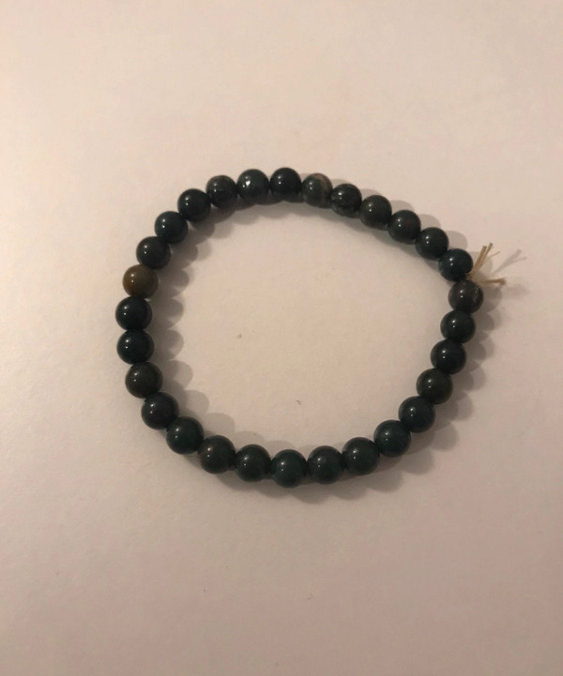 Groen jade armbanden elastisch. Unisex, Ophalen, Zo goed als nieuw, Groen, Overige materialen
